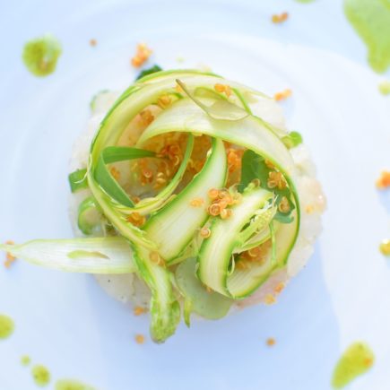 Tartaar van steenbolk - Avocado - Groene asperge - Tuinkruiden