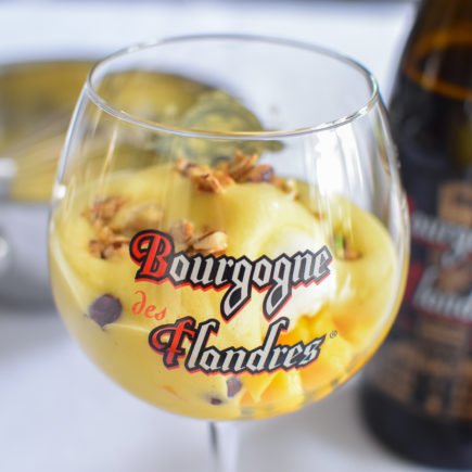 Sabayon van Bourgogne des Flandres met mango en havermout