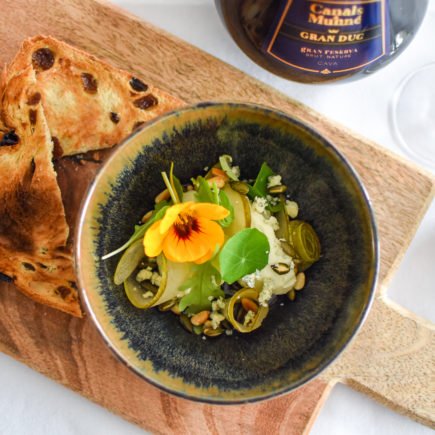 Mousse van stilton met peer - Cava Discovery Week