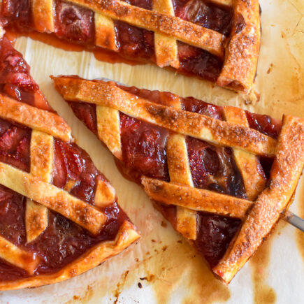 Super snelle jamtaart met aardbeien