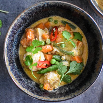 Rode curry met visballetjes en rijst