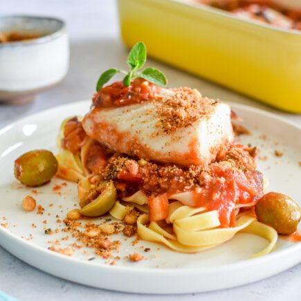 Caponata met kabeljauw en pangrattato