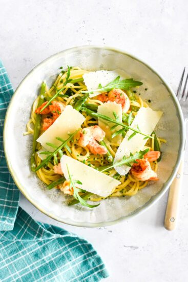 Pasta Alfredo met scampi en boontjes