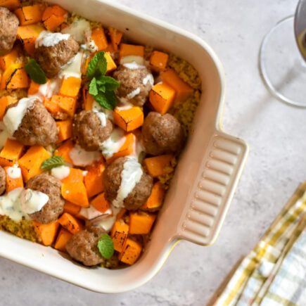 Ovenschotel met couscous, gehaktballetjes en pompoen