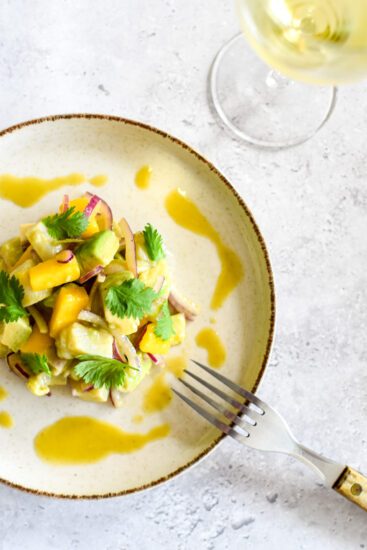 Ceviche van zeebaars met mango en avocado