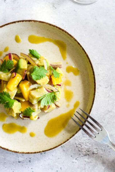 Ceviche van zeebaars met mango en avocado