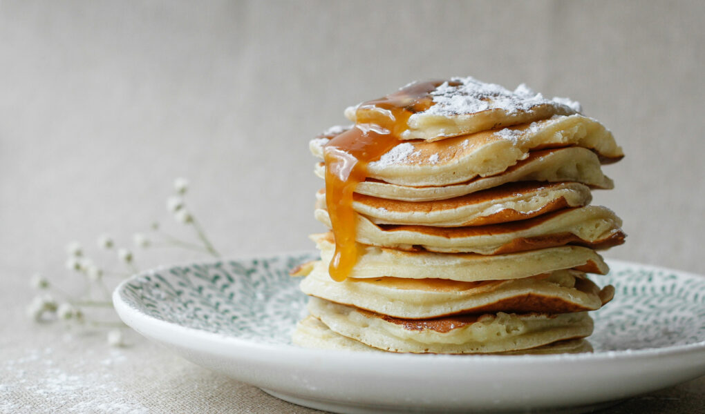 Hoe maak je eiwitpannenkoeken voor een gezond & vullend ontbijt