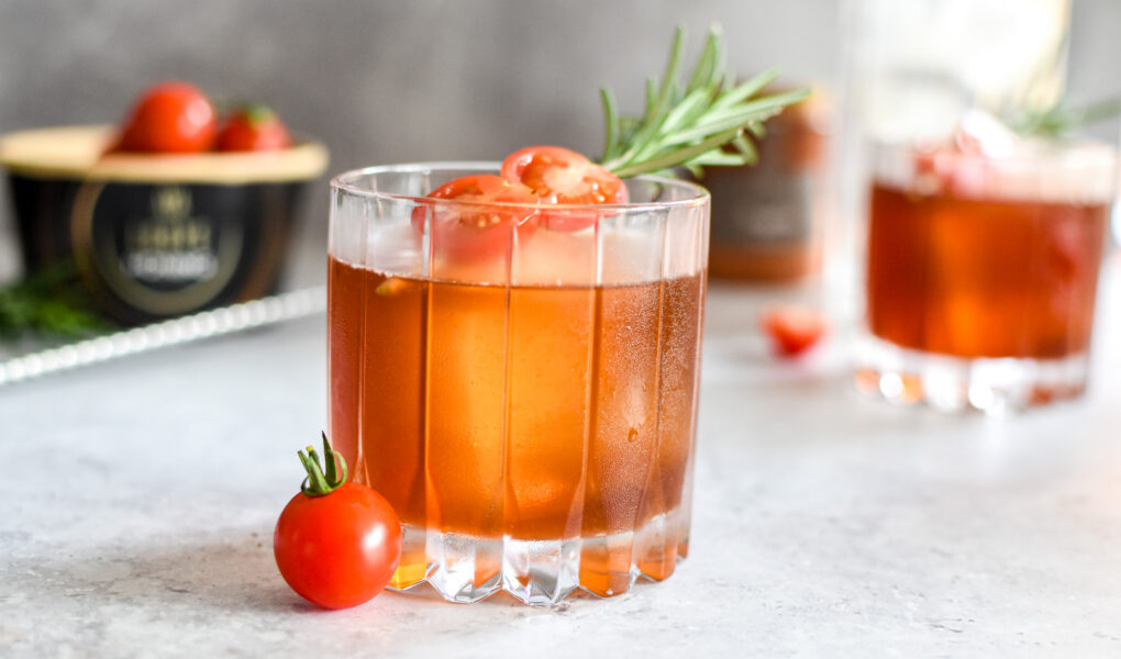 Ontdek de Looye Honingtomaten Old Fashioned: een unieke cocktailervaring
