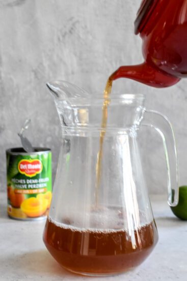 Zelf perzik ice tea maken: super snel en heerlijk verfrissend