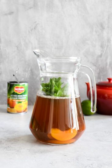 Zelf perzik ice tea maken: super snel en heerlijk verfrissend