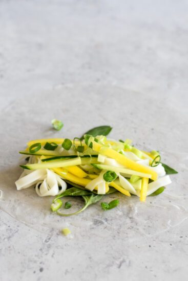 Lenterolletje met diamanthaas, mango en Thaise basiliucm