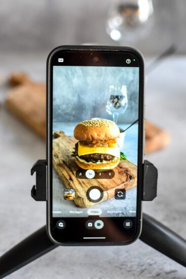 SchuppenBoer Grand Cru Burger met gekaramelliseerde uien en champignons